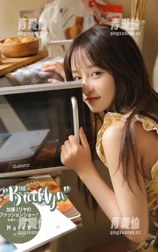 在网页上悄悄翻看17c吃瓜，满满都是槽点！