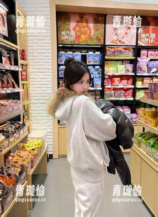 51cg “51cg4”线路开启,吃瓜人群突然变成了语言艺术家,哈哈。