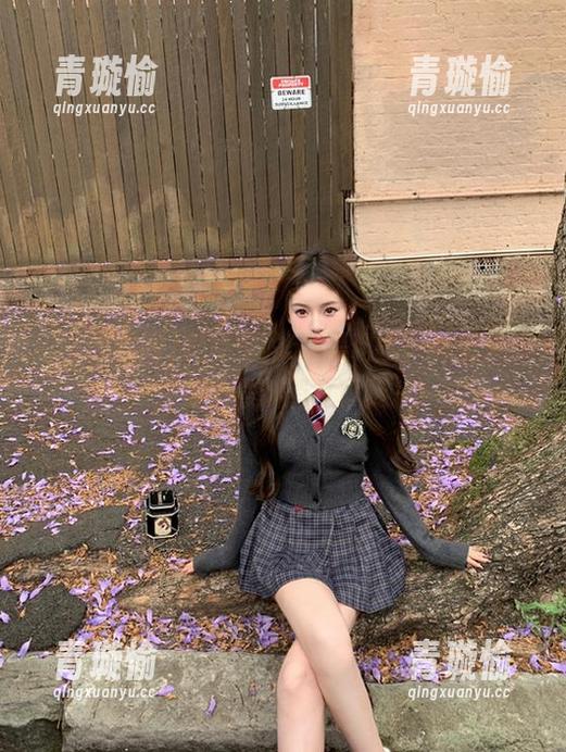 安卓端的51黑料网，你饿了没，看个黑料消食真赞～