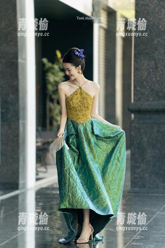 hlw 在“hlw”走这条线路,心情像是过山车起伏不定,真想说些没完没了的事!