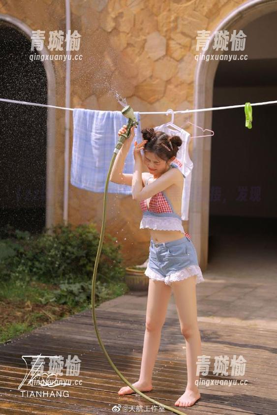 点开zztt03.ccm黑料链接，发现生活多了一份娱乐！