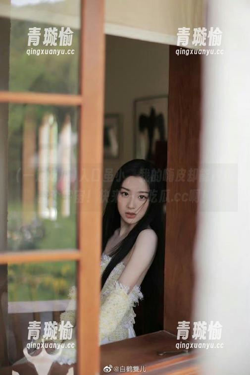 入口虽小，我的嗨皮却能占据整个宇宙！快来一起吃瓜.cc啊！