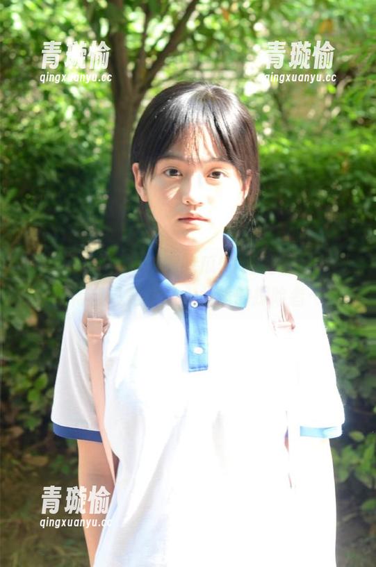 每次翻吃瓜51网网址，我总觉得自己是个误入歧途的探险者…