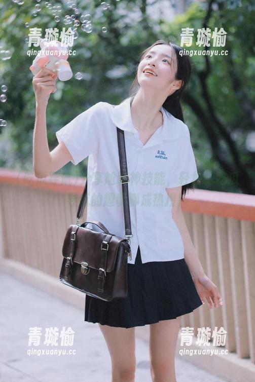 吃瓜导航 分享尬聊神技能,轻松把吃瓜导航的趣事聊成热搜!