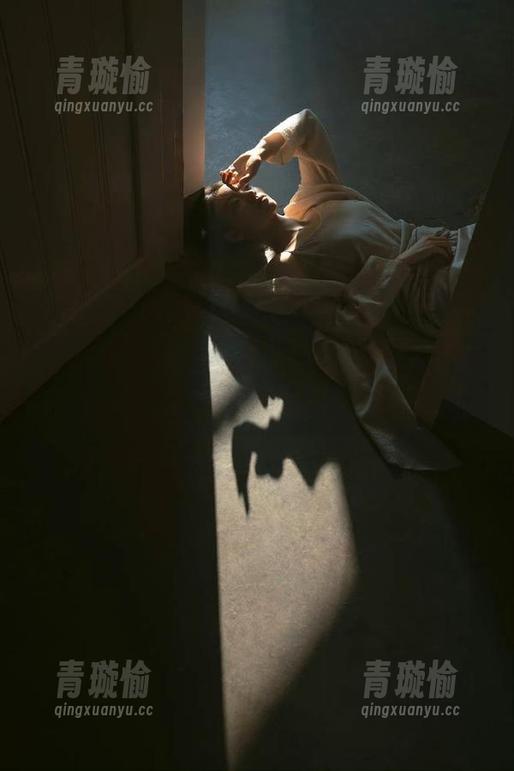 在朝阳下打卡，吃瓜网苹果版现在变成我的新宠！