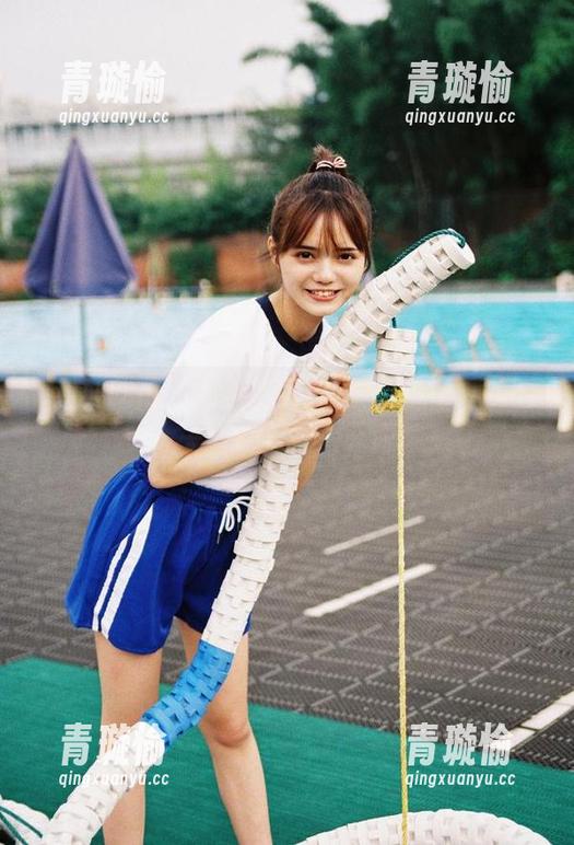 我要吃瓜 直接直达“我要吃瓜”,看看大家都在流行啥呢