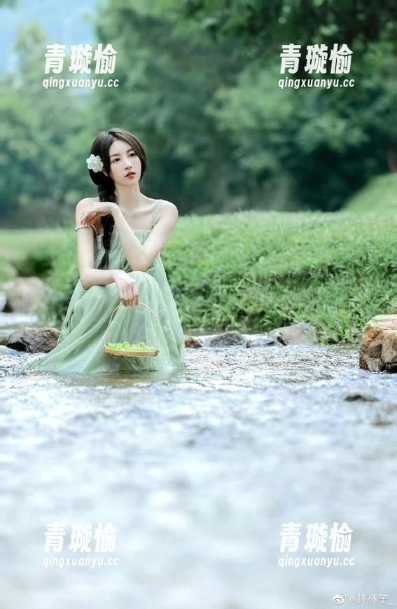 黑料91 翻了黑料91首页,竟然发现了我的初恋,那年我可青涩了哦!