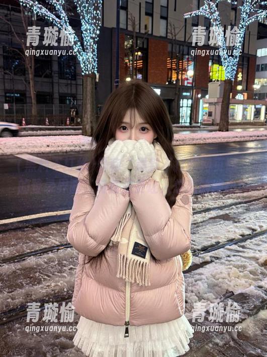 号称“黑料不打烊网页版”的登录界面，简直是更让人想瓜的冲动！