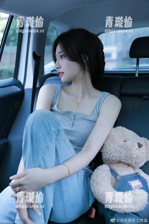 黑料正能量的官方域名现身，在线让人手心发热的小冲动