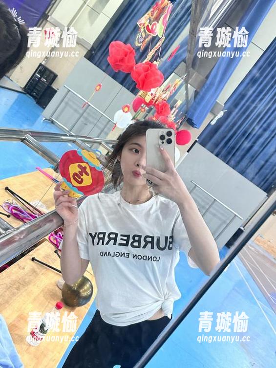 不用下载，黑料社在线，一秒跳进八卦的旋涡！