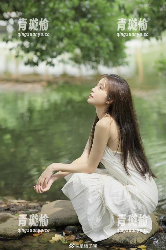 “黑料社app”，刷剧情，心里小算盘开始打个不停