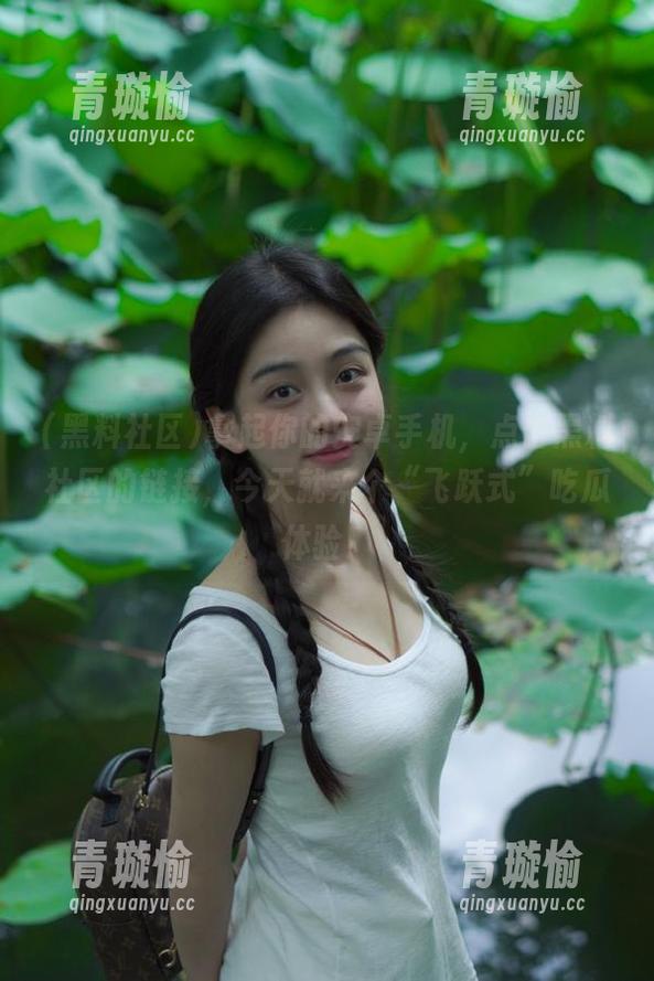 拿起你的安卓手机，点击黑料社区的链接，今天就来个“飞跃式”吃瓜体验！