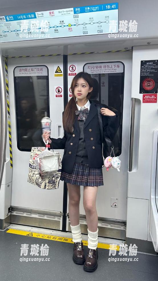 黑料网 ‘你在线吗?’——黑料网网页总在线课程,带你玩转时下热议!