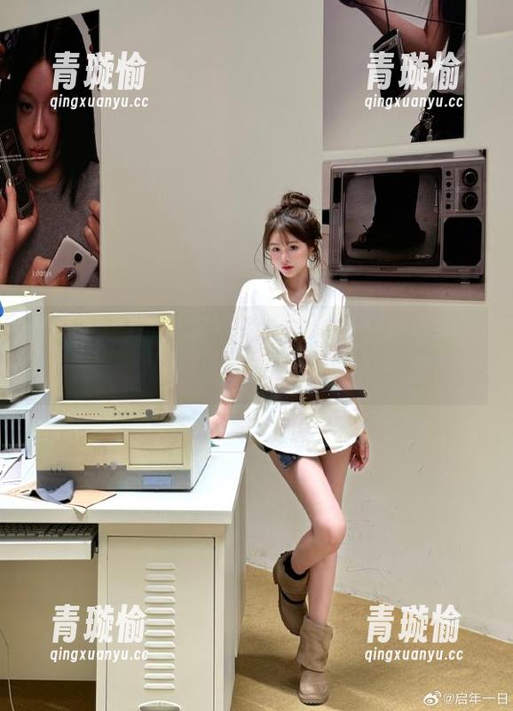 黑料网 一边窝在沙发上免费在线看黑料网,一边想:明天要不要也来一发?