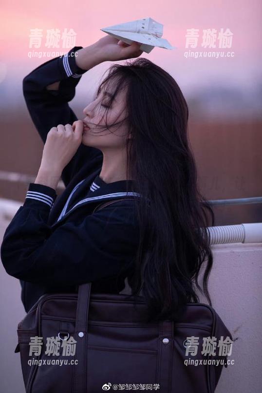 黑料网 黑料网在线发布的那些事儿,让我持续关注到这个“火热”的关系网。