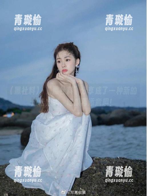 黑社料 當“黑社料”分享成了一种新的放松方式,吃瓜再添意趣!